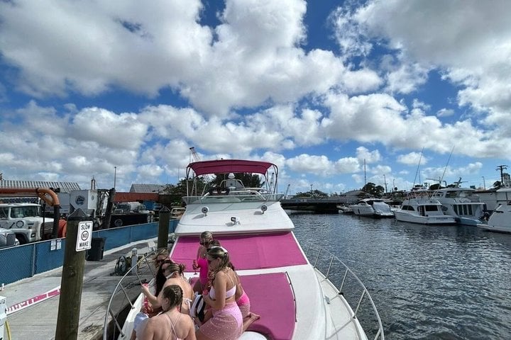 %MAlquiler de yates en Miami%