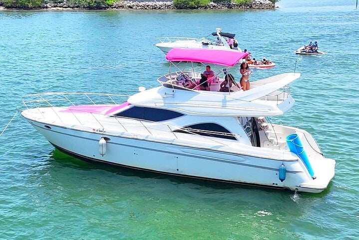 %MAlquiler de yates en Miami%