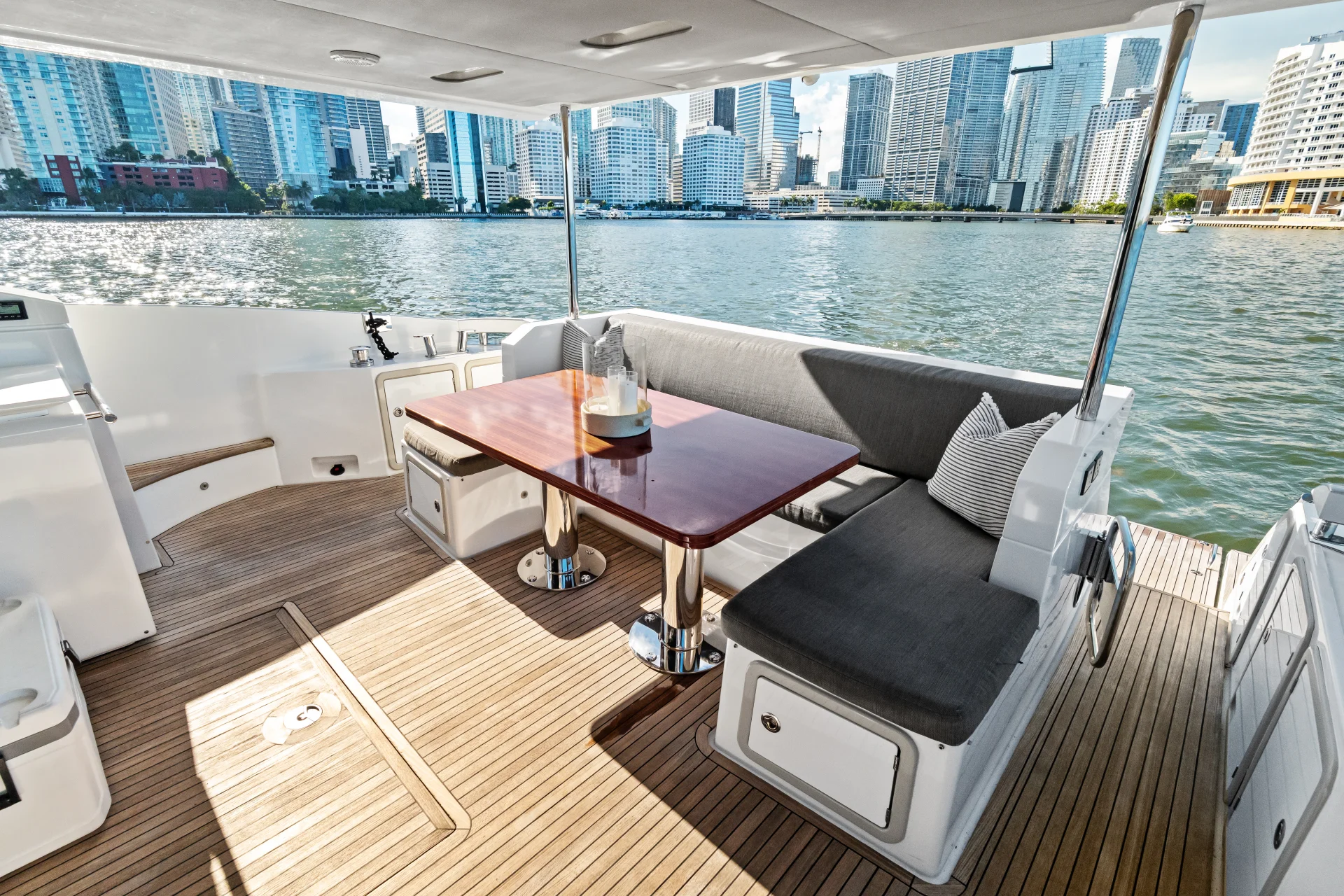 The One 27 The One - Imagen 27