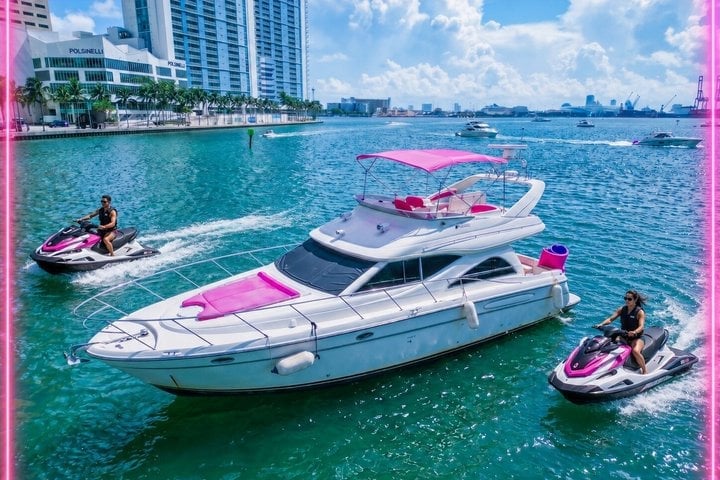 50ft Pink Maxum “Hello Kitty”