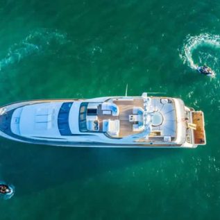 100ft Azimut “Millennium II” – Luxury Yacht Charter Epic Hotel, Miami Beach (8)